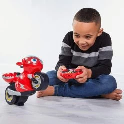 GIOCHI PREZIOSI Ricky Zoom Moto R/C Con Funzione Impennata